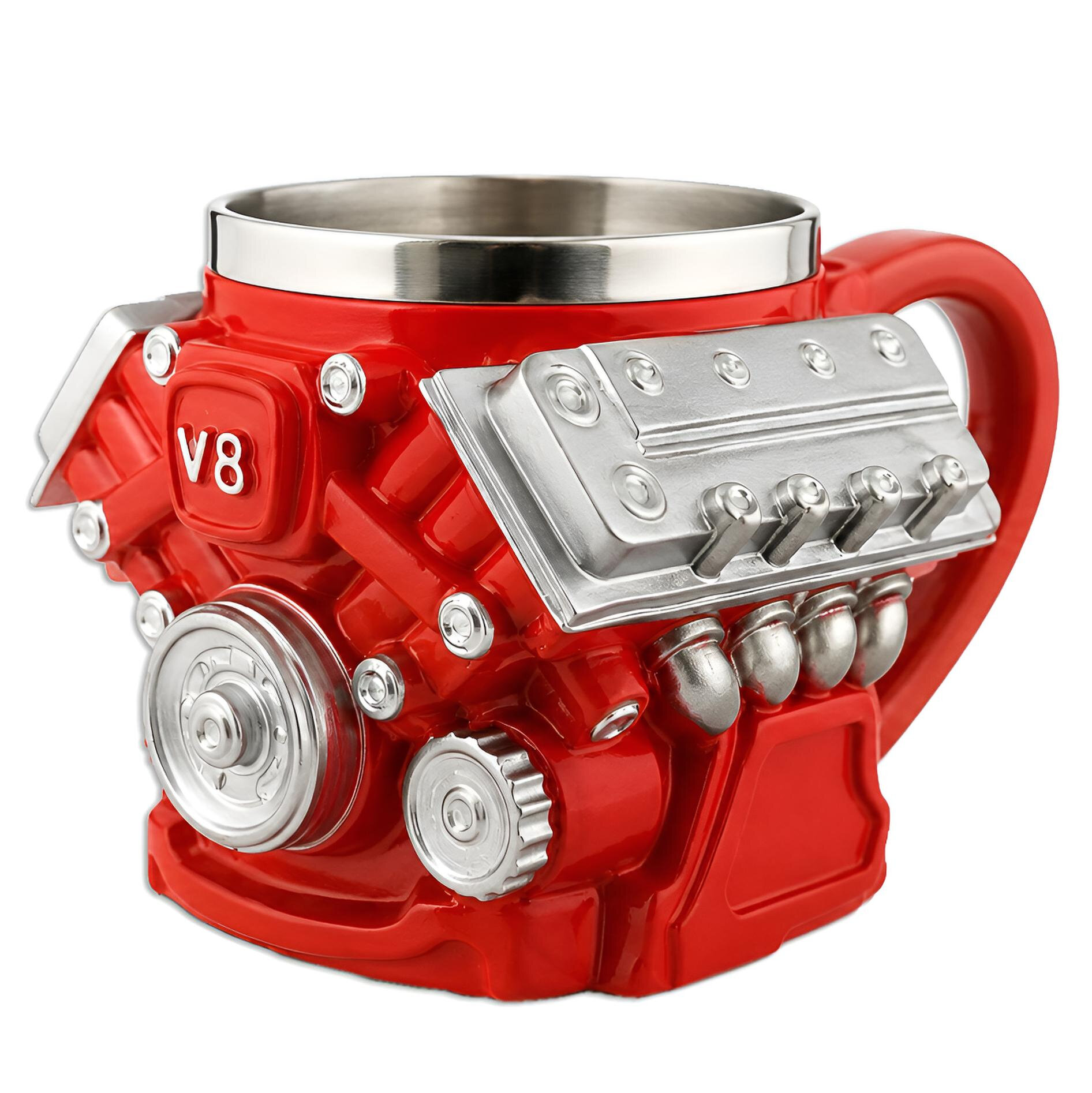 Kubek w kształcie silnika V8, w kolorze czerwonym z metalicznymi elementami i napisem \'V8\'.