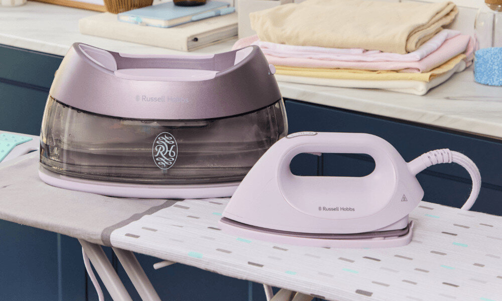 Generator pary RUSSELL HOBBS Fabric Luxe 28570-56 zdjęcie lifestyle Wysoka wydajność Funkcja samoczyszczenia Prosta obsługa za pomocą przycisku konserwacja