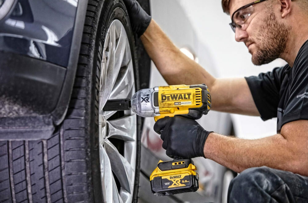 Klucz udarowy DEWALT DCF899N do uzytku profesjonalnego specjalnie opracowana technologia produkcji dbalosc o kazdy detal uzytkowanie