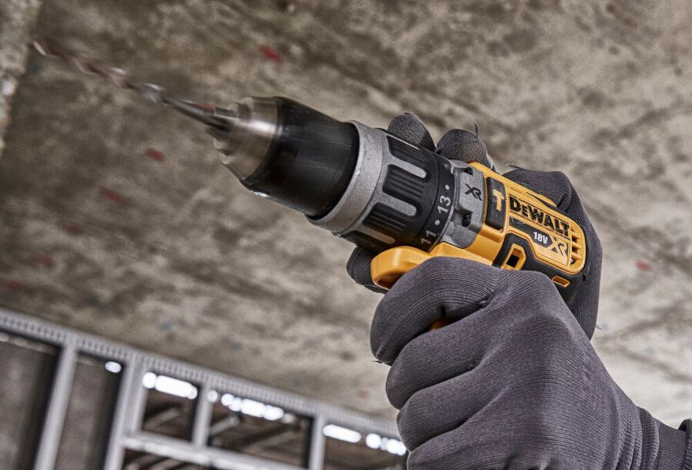 Wiertarko-wkrętarka DEWALT DCD997NT-XJ do mocowania osprzętu za pomocą jednotulejowy szybkozaciskowego uchwytu wiertarskiego 13 mm uchwyt magnetyczny uchwyt magnetyczny