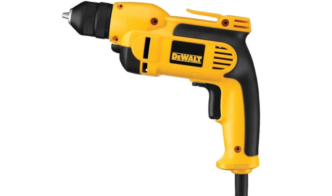 Wiertarka DEWALT DWD112S moc wytrzymalosc wyposazenie wbudowany zaczep do paska