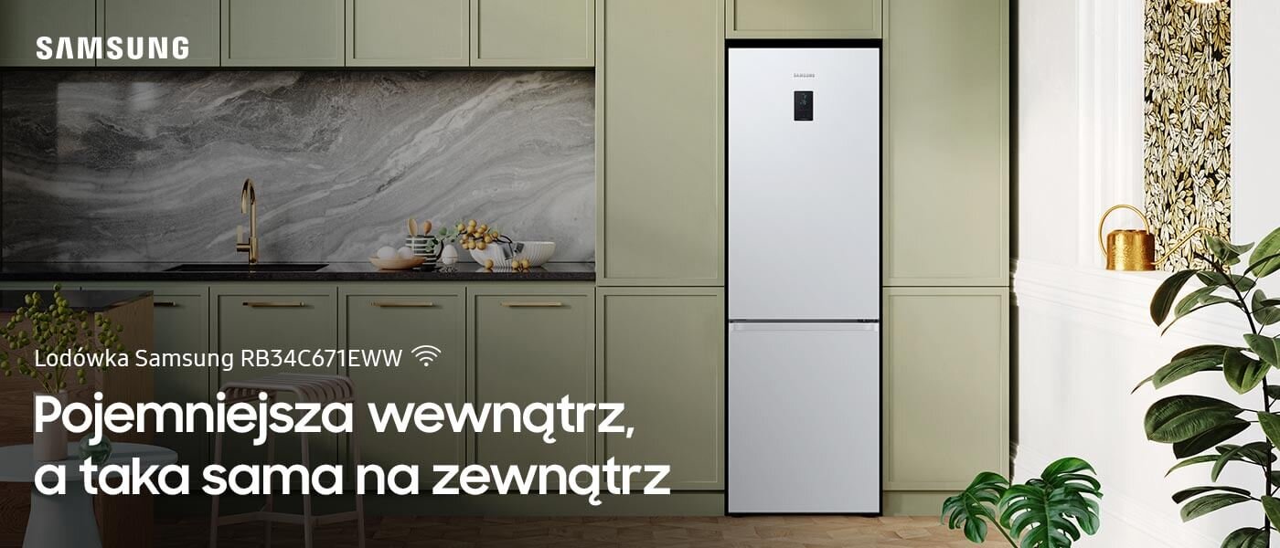 Lodówka RB34C671EWW w zielonej kuchni - Media Expert Na obrazie znajduje się biała lodówka w zabudowie kuchennej z zielonymi szafkami. Widoczny jest tekst: \'Lodówka Samsung RB34C671EWW Pojemniejsza wewnątrz, a taka sama na zewnątrz\'.