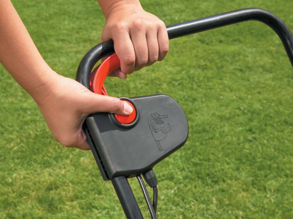 Aerator elektryczny BLACK&DECKER GD300 600w 3000 obr 30 l regulacja wysokości