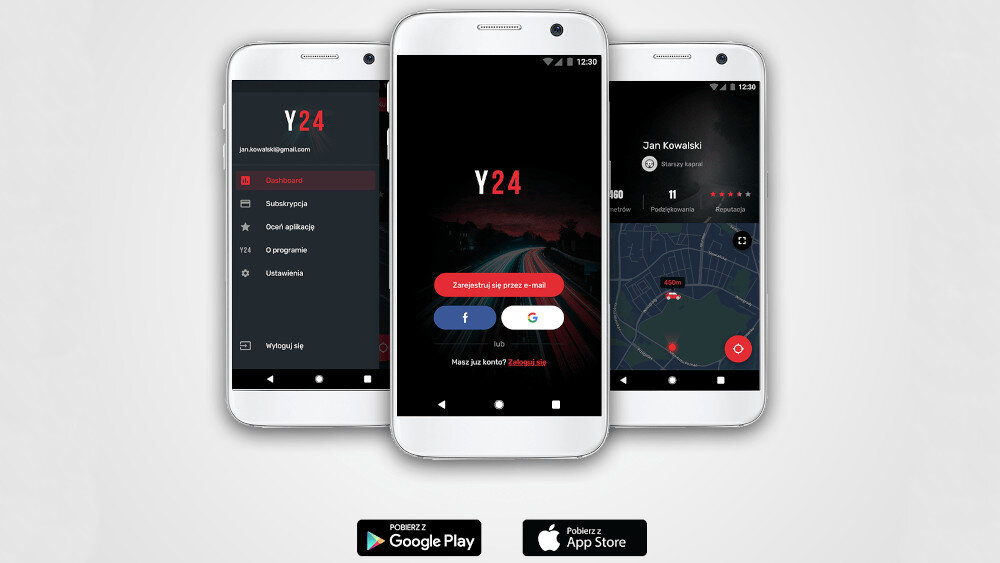 Trzy smartfony z aplikacją Y24 na ekranach, pokazujące różne funkcje aplikacji. Na dole widoczne są ikony pobierania z Google Play i App Store.