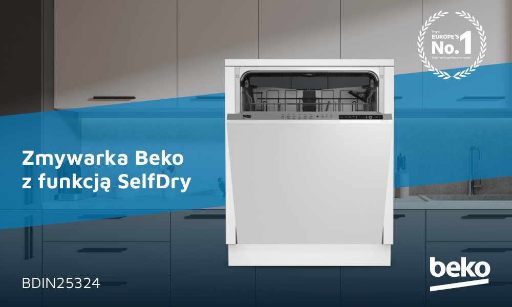 Na obrazie znajduje się zmywarka z otwartym panelem, umieszczona na tle kuchennych szafek. Widoczny jest tekst: \'Zmywarka Beko z funkcją SelfDry\', \'BDIN25324\' oraz logo \'beko\'.