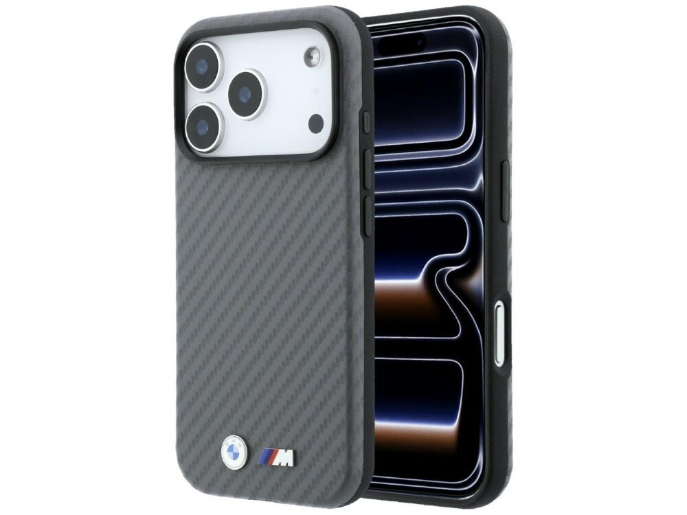 Szare etui z teksturą karbonową na telefon z trzema widocznymi obiektywami aparatu. Na dole etui znajduje się logo z literą \'M\'.
