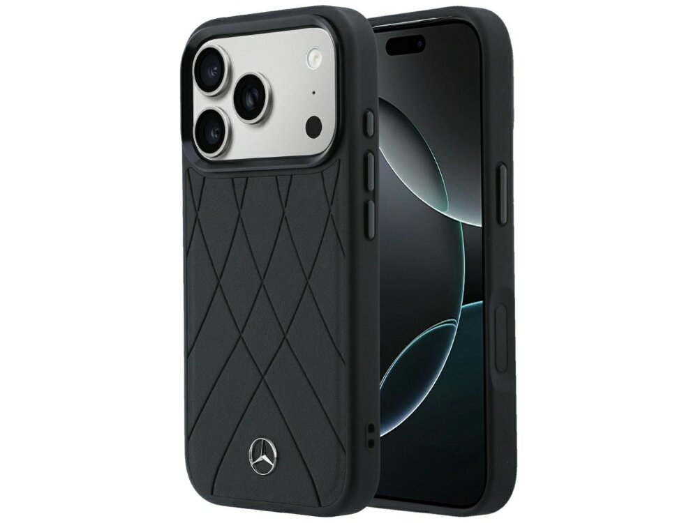 Czarne etui na telefon z wzorem krzyżujących się linii i logo Mercedes na dole. Telefon w etui ma widoczne trzy obiektywy aparatu i ekran z ciemnym motywem.