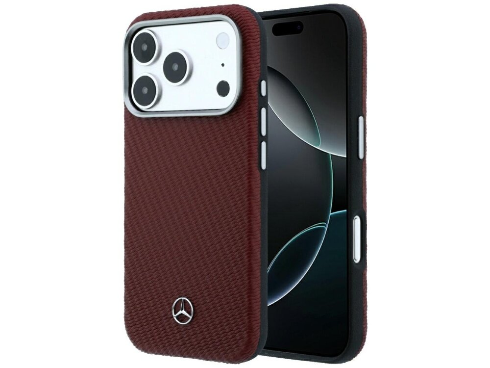 Etui w kolorze burgundowym z teksturą przypominającą drewno, posiada logo Mercedes. Przeznaczone do telefonu z trzema aparatami i wycięciem na MagSafe.