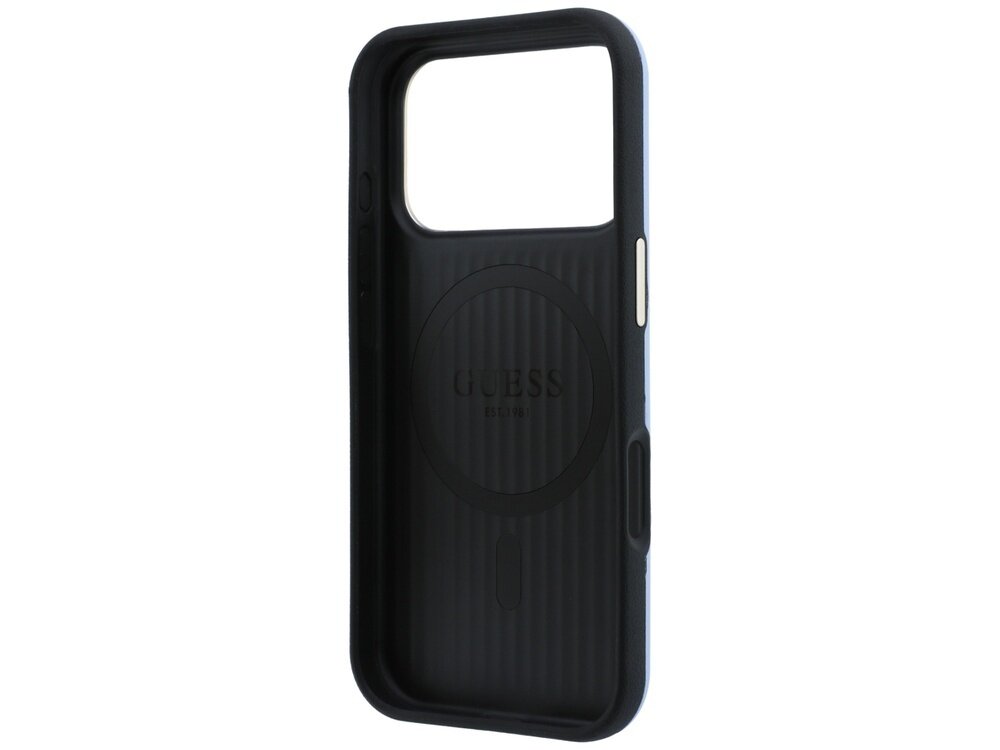 Etui na telefon w kolorze ciemnym z dużym otworem na aparat i logo \'GUESS EST 1981\' wewnątrz. Widać również okrągły wzór sugerujący kompatybilność z MagSafe.