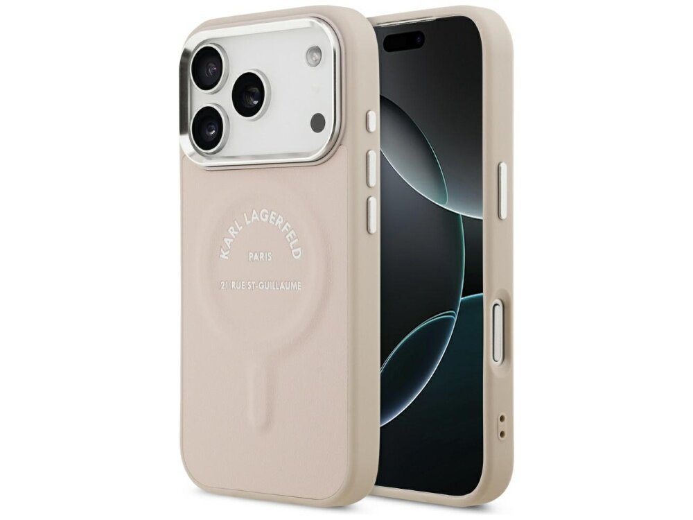 Różowe etui na telefon z widocznym logo \'KARL LAGERFELD PARIS 21 RUE ST. GUILLAUME\'. Etui jest założone na telefon z trzema obiektywami aparatu.