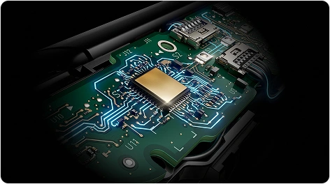 Elementy wewnętrznej budowy i technologii urządzenia w dużym zbliżeniu