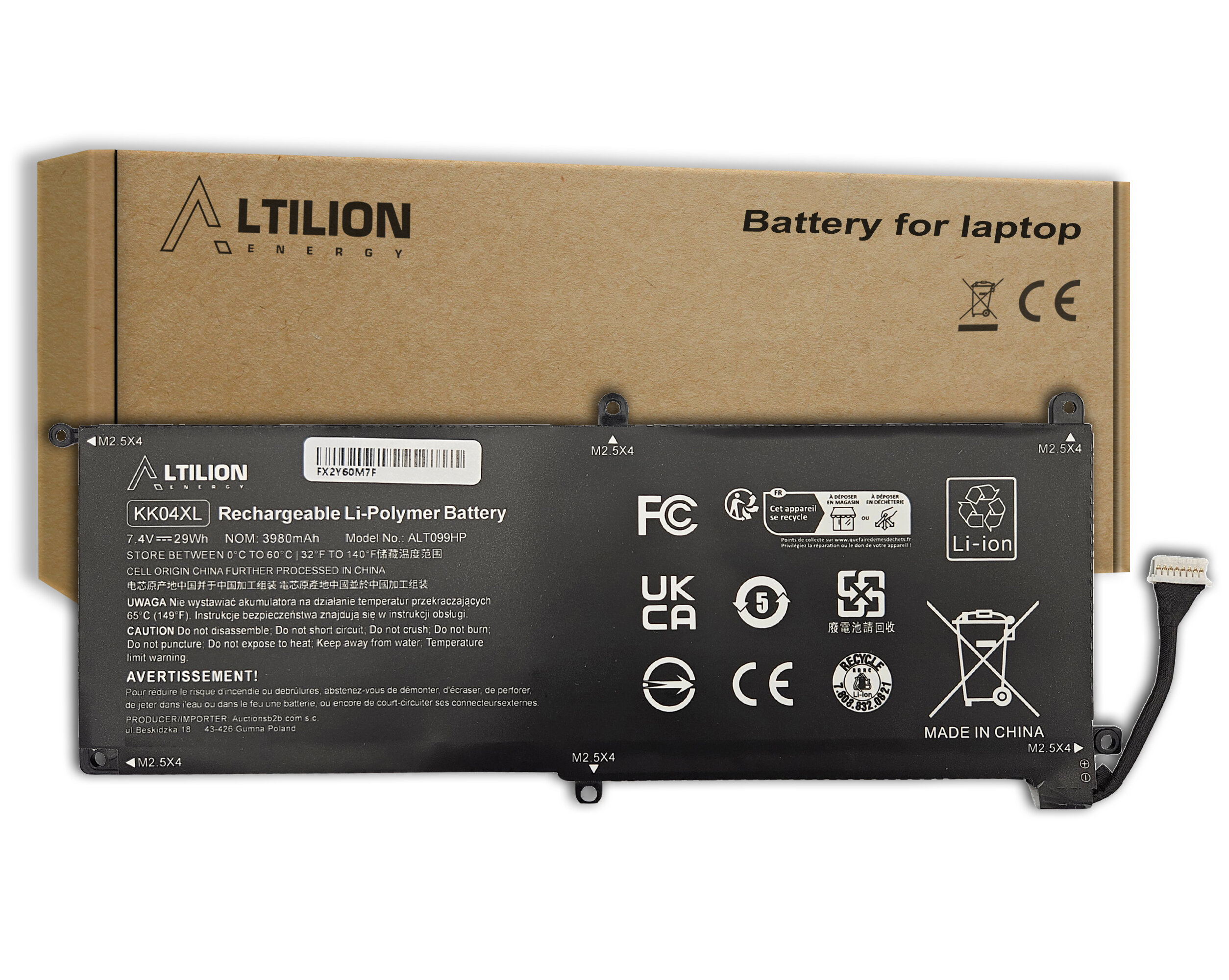 Na obrazie widoczna jest bateria Altilion Energy KK04XL z oznaczeniami i certyfikatami, leżąca na kartonowym opakowaniu z napisem \'Battery for laptop\'.