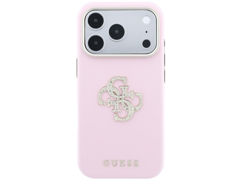 Różowe etui na telefon z trzema dużymi aparatami i logo GUESS ozdobionym kryształkami. Na dole widoczny jest napis \'GUESS\'.