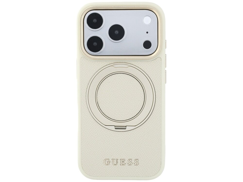 Beżowe etui na telefon z okrągłym uchwytem na tylnej stronie i napisem \'GUESS\' na dole. Widoczne są trzy obiektywy aparatu telefonu w górnej części etui.