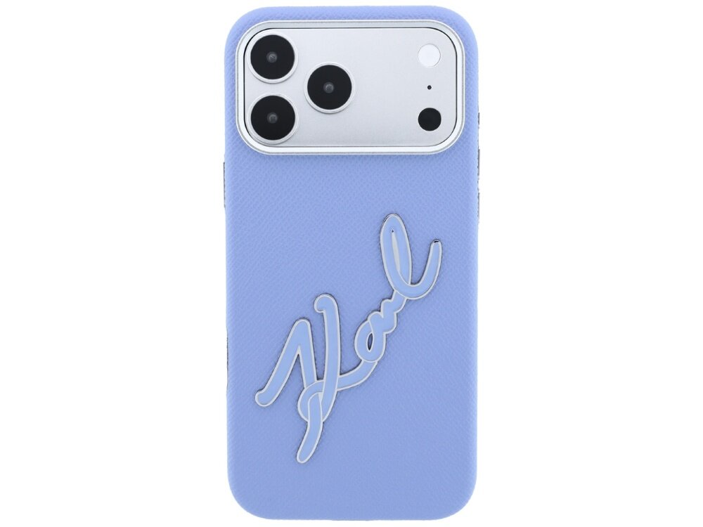 Niebieskie etui na telefon z trzema dużymi otworami na aparaty i napisem \'Karl\' w srebrnym kolorze. Etui ma gładką powierzchnię z delikatną fakturą.