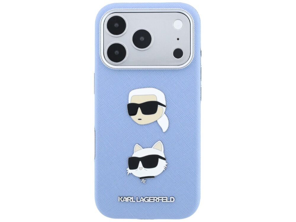 Jasnoniebieskie etui na telefon z dwoma przypinkami przedstawiającymi postacie w okularach przeciwsłonecznych oraz napisem \'KARL LAGERFELD\' na dole. Widoczny jest aparat telefonu z trzema obiektywami.
