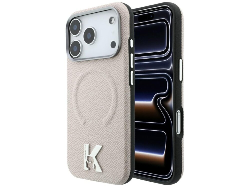 Beżowe etui na telefon z teksturą i metalowym logo \'K\' na dole. Widoczny jest telefon z trzema obiektywami aparatu i ekranem z abstrakcyjnym wzorem.