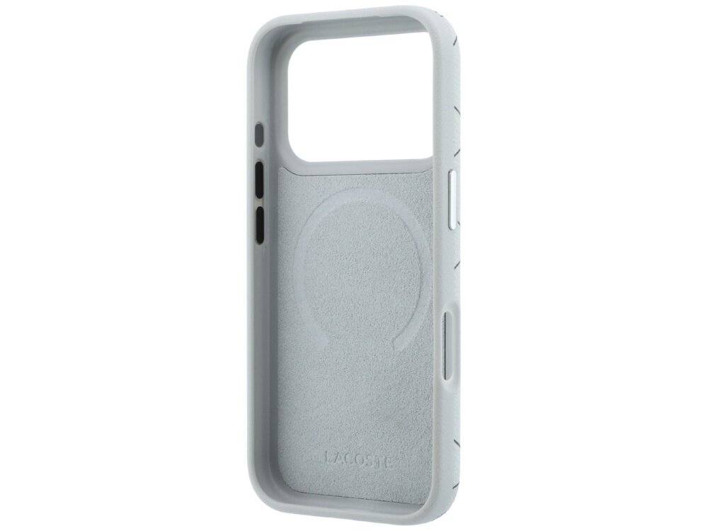 Szare etui na telefon z wycięciem na aparat i logo \'LACOSTE\' na dole. Wewnątrz widoczny jest okrągły wzór, prawdopodobnie dla funkcji MagSafe.