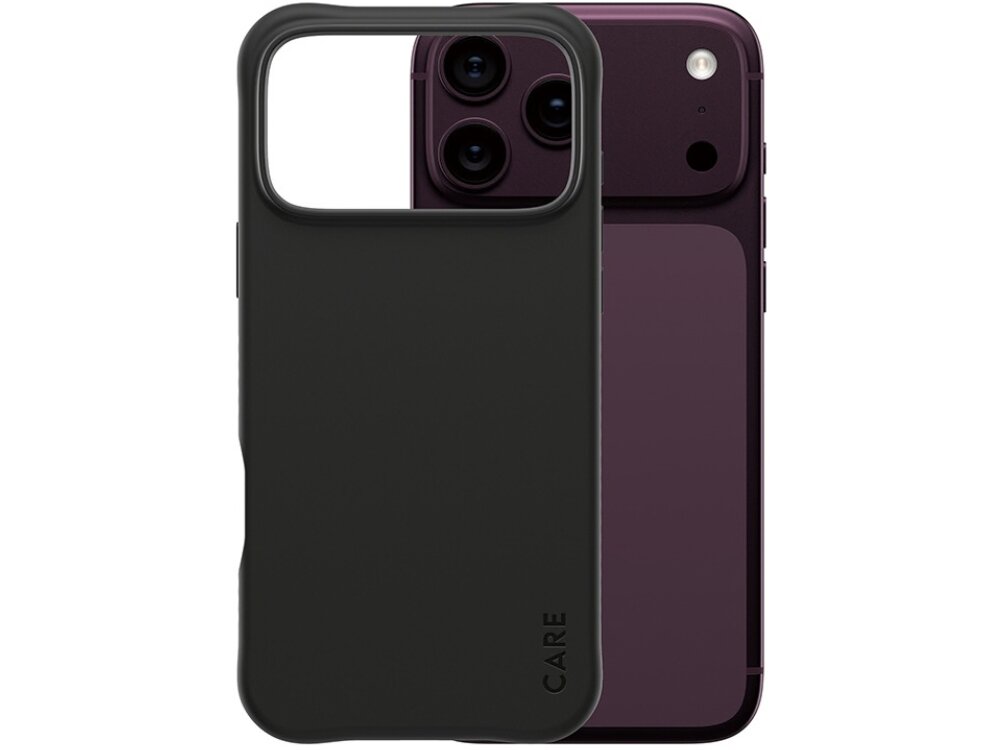 Czarne etui z wycięciem na aparat, obok widoczny telefon z trzema obiektywami. Na etui znajduje się napis \'CARE\'.