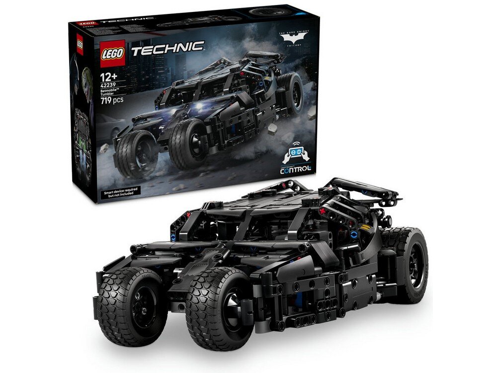 Na obrazie widoczny jest zestaw LEGO Technic Batmobile Tumbler z numerem 42239, składający się z 719 elementów. W tle znajduje się pudełko z grafiką przedstawiającą model pojazdu na tle miasta.
