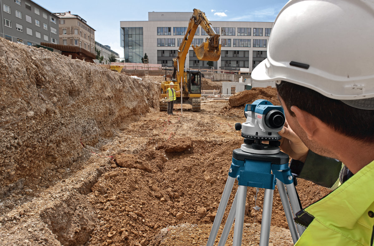 NIWELATOR BOSCH PROFESSIONAL GOL 32 D pył woda kurz ochrona normy