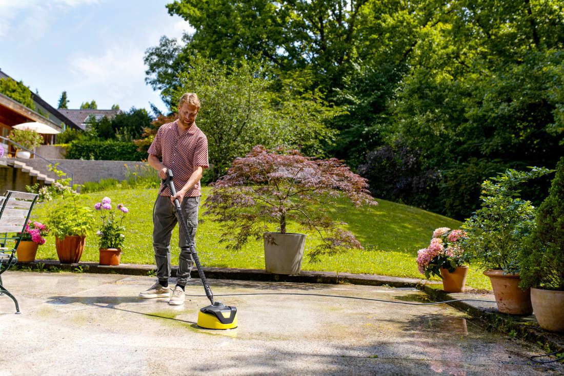 Myjka ciśnieniowa KARCHER K5 Comfort Premium Car & Home 1.324-808.0 Mobilność i praktyczne rozwiązania Uchwyt teleskopowy i miękkie koła waga wymiary Opcja zasysania wody 