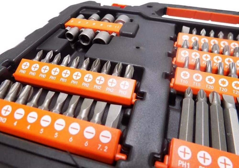 Zestaw wierteł i bitów BLACK&DECKER A7230-XJ 104-elementowy zestaw bitów wierteł kluczy uchwytów końcówki bitów typu krzyżowego płaskiego Torx