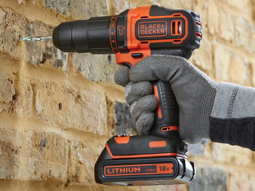 Wiertarko-wkrętarka BLACK&DECKER BDCHD18K świetne parametry techniczne nowoczesne rozwiązania do pracy w drewnie w murze w metalu do szerokiego zakresu prac wkrętarskich funkcja udaru dobre osiągi duża ergonomia