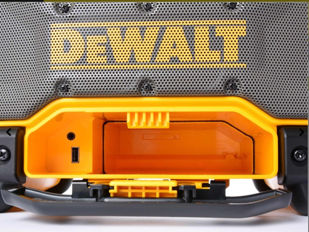 Radio DEWALT DCR027 - Solidność i ergonomia