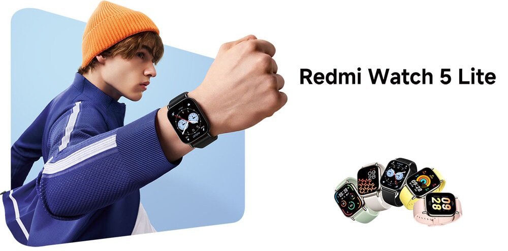 Osoba w pomarańczowej czapce i niebieskiej bluzie prezentuje smartwatch na nadgarstku. Obok widoczny jest napis \'Redmi Watch 5 Lite\' oraz kilka modeli zegarków w różnych kolorach.