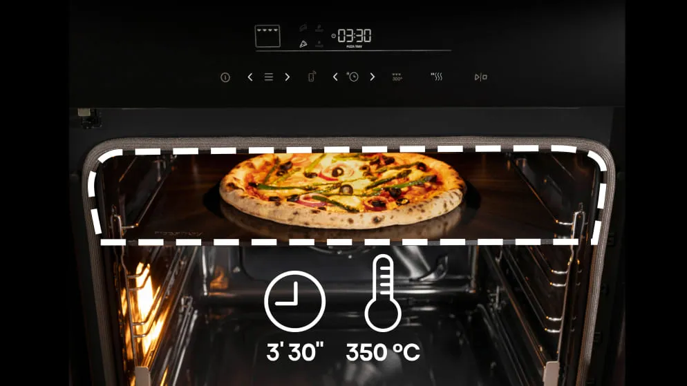 Otwarty piekarnik z pizzą na środkowej półce, z wyświetlaczem pokazującym czas 03:30. Na dole widoczne są ikony zegara i termometru z napisami \'3\'30\