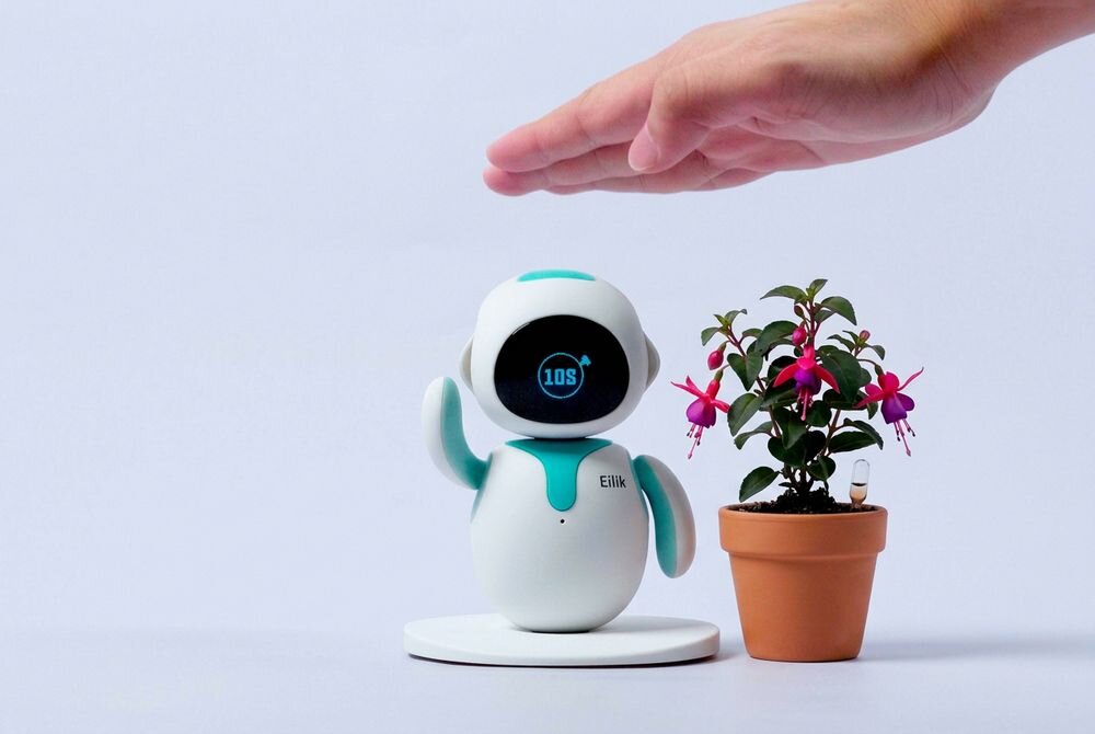 Robot ENERGIZE LAB Eilik Eilik marki Energize Lab ruchu, dźwięków i animowanych emocji wyświetlanych ekranie OLED 1,54
