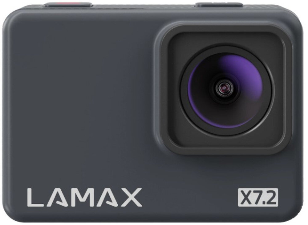 Na obrazie widoczna jest kamera sportowa z obiektywem po prawej stronie. Na obudowie znajduje się napis \'LAMAX X7.2\'.