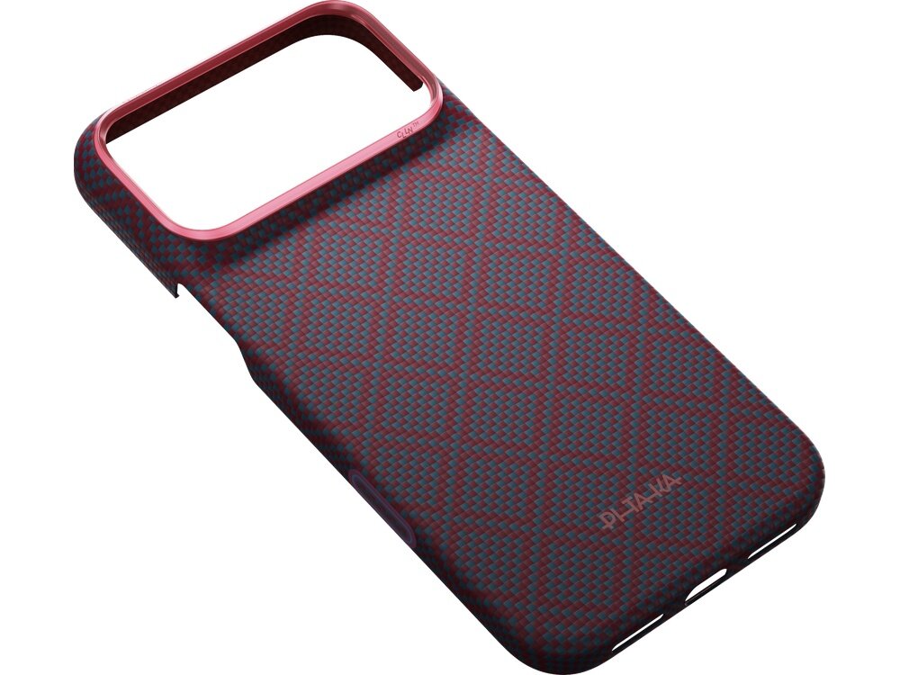 Etui na telefon z wzorem w romby w kolorach niebieskim i czerwonym, z dużym otworem na aparat. Na etui widoczne jest logo \'PITAKA\'.