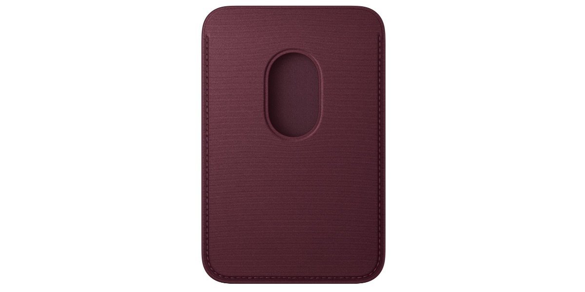 Etui do iPhone na białym tle.