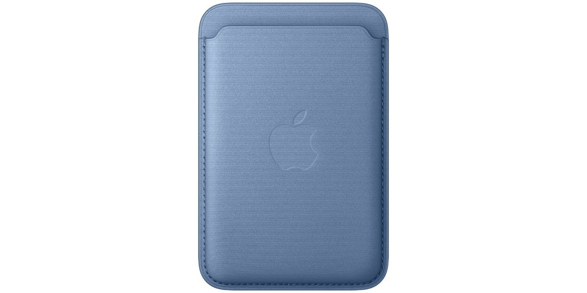 Etui do iPhone na białym tle.