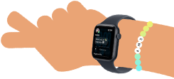 Na obrazie widoczny jest smartwatch z ciemnym paskiem i wyświetlaczem pokazującym aplikację fitness. W tle znajduje się kolorowa grafika z okręgami i cyframi 1, 2, 3, 4, 5.