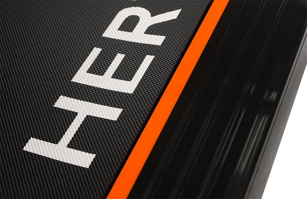 Bieżnia elektryczna HERTZ FITNESS Ranger Wytrzymała konstrukcja stabilność solidna konstrukcja