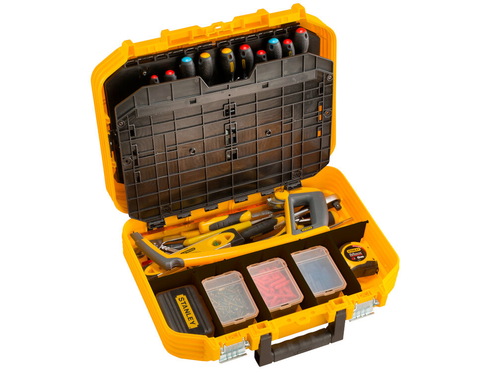 Walizka narzędziowa STANLEY FMST1-71943 Fatmax otwarta walizka na białym tle wnętrze wypełnione narzędziami pojemność około 16,8 litra udźwig do 30 kg wymiary 500 × 405 × 203 mm waga 5,6 kg solidna stabilna trwałość praktyczność zaplanowana przestrzeń wewnętrzna