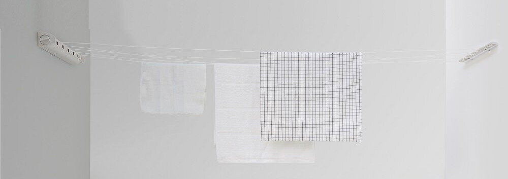 Suszarka na pranie BRABANTIA Pull Out Biały suszenie na co dzień wygląd design tło prezentacja wizualizacja 