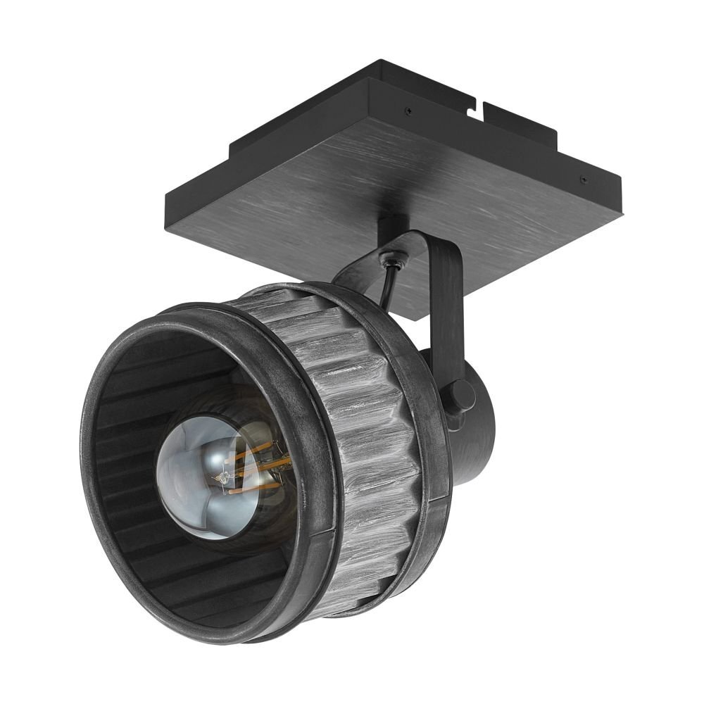 Na obrazie widoczna jest lampa sufitowa z metalowym kloszem o industrialnym wyglądzie, zamontowana na kwadratowej podstawie.