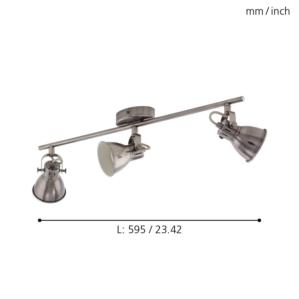 Na obrazie widoczna jest metalowa lampa spot reflektorowa z trzema regulowanymi kloszami na listwie. Obok lampy znajduje się oznaczenie długości: L: 595 / 23.42 mm/inch.