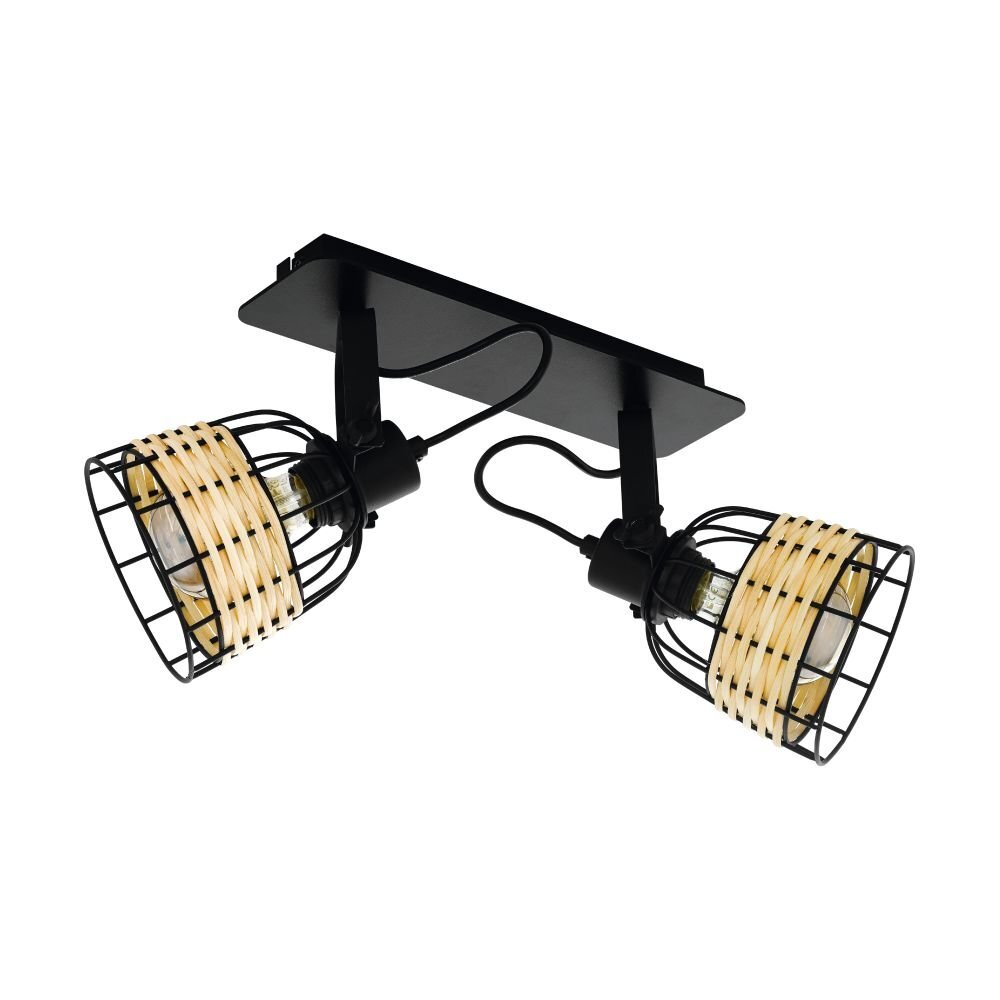 Lampa sufitowa z dwoma reflektorami w czarnych, metalowych kloszach z jasnymi, plecionymi elementami. Reflektory są zamontowane na prostokątnej, czarnej podstawie.