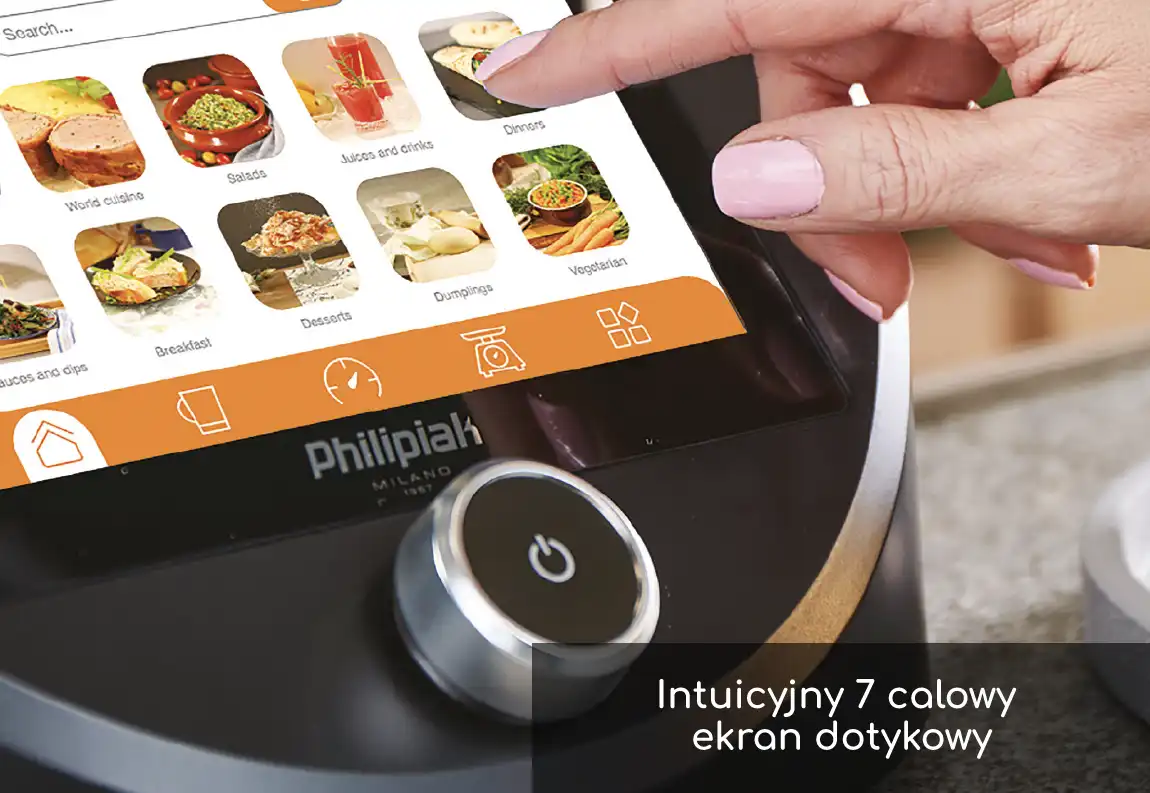 Osoba dotyka intuicyjnego 7-calowego ekranu dotykowego urządzenia marki Philipiak Milano. Na ekranie widoczne są ikony różnych kategorii kulinarnych, takich jak \'World cuisine\', \'Salads\', \'Juices and drinks\'.