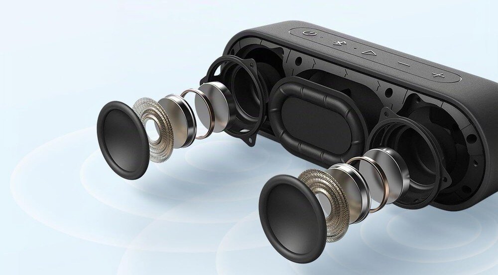 Głośnik mobilny TRIBIT XSound Go BTS58, technologia XBass, do 20% więcej basu, Bass Boost, budowa głośnika na jasnym tle