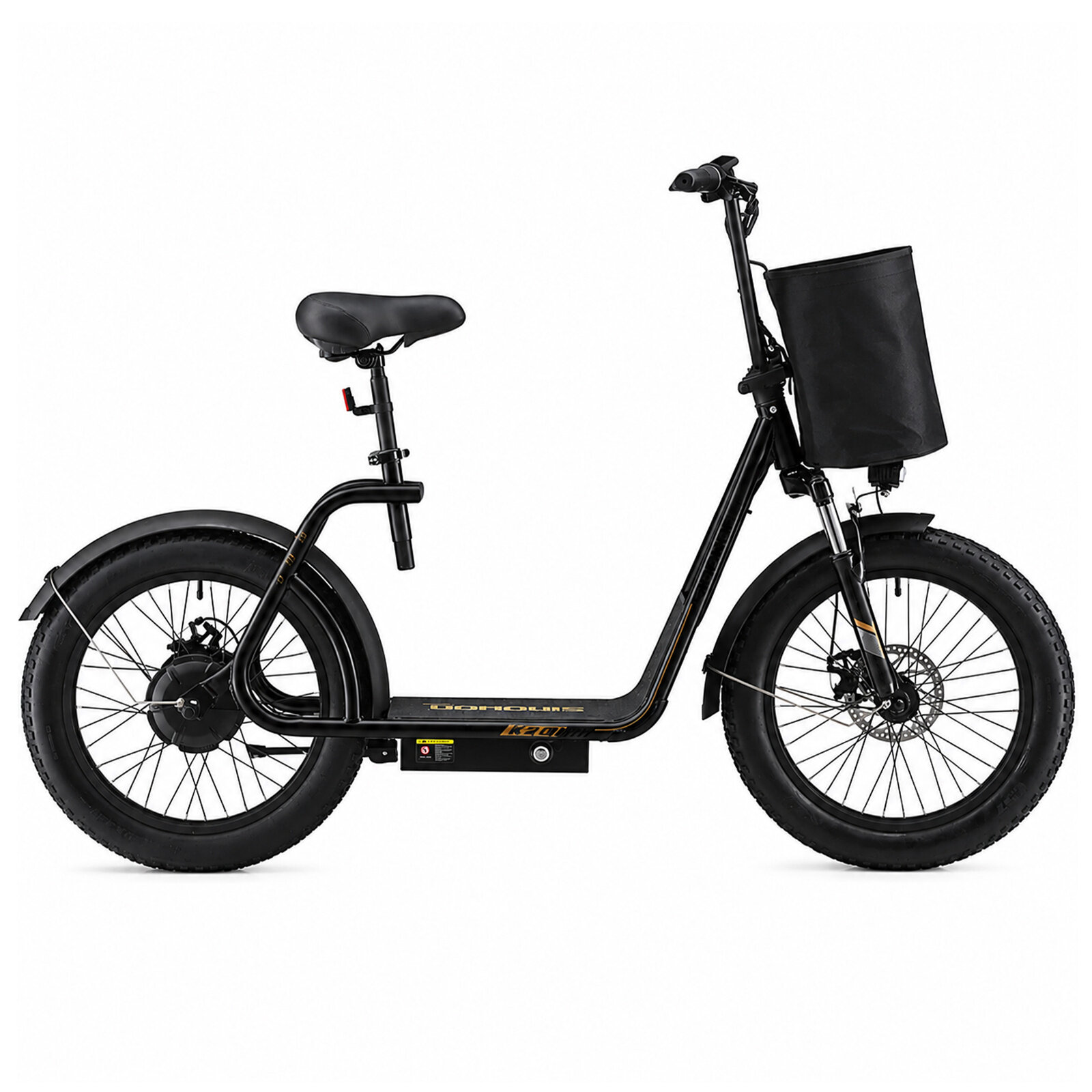Czarny skuter elektryczny z dużymi kołami, siodełkiem i koszem z przodu. Na ramie widoczny napis \'Optibike\'.