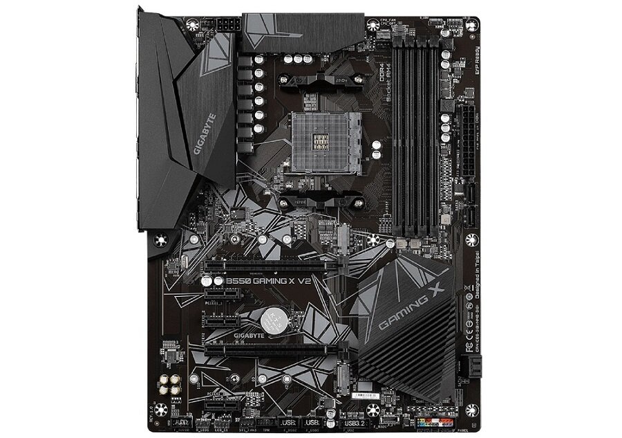 Na obrazie widoczna jest płyta główna z oznaczeniami \'GIGABYTE\' i \'B550 GAMING X V2\'. Płyta ma ciemną kolorystykę z geometrycznymi wzorami i różnymi złączami oraz gniazdami.