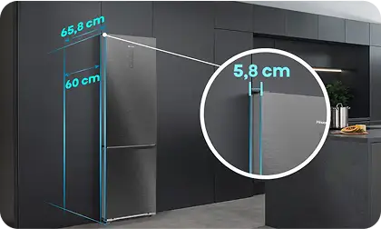 Czarna lodówka z widocznymi wymiarami: 65,8 cm, 60 cm, 5,8 cm. Na lodówce widoczne jest logo \'Hisense\'.