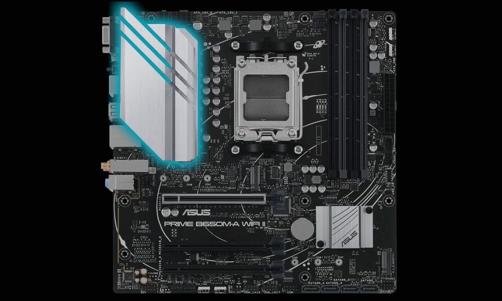 Obraz przedstawia płytę główną z widocznym napisem \'ASUS Prime B650M-A WiFi II\'. Na płycie znajdują się różne komponenty elektroniczne oraz złącza.