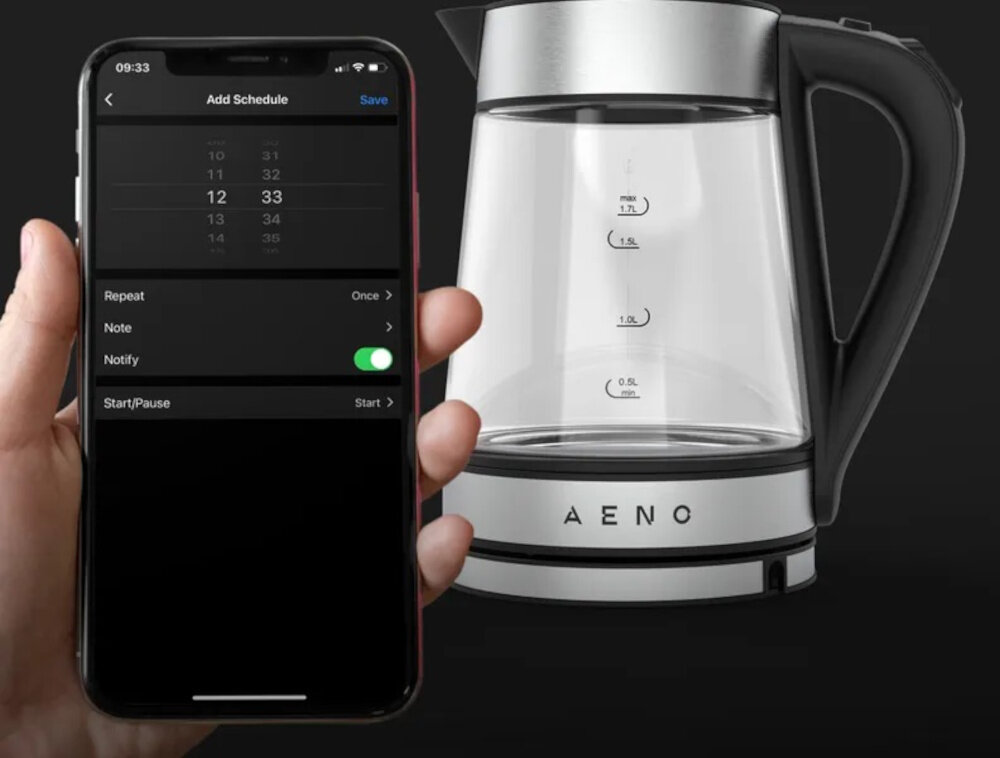 Na obrazie widoczny jest czajnik elektryczny z przezroczystym korpusem i logo \'AENO\' oraz smartfon z aplikacją do ustawiania harmonogramu. Na ekranie telefonu widnieje tekst: \'Add Schedule\', \'Repeat\', \'Note\', \'Notify\', \'Start/Pause\'.